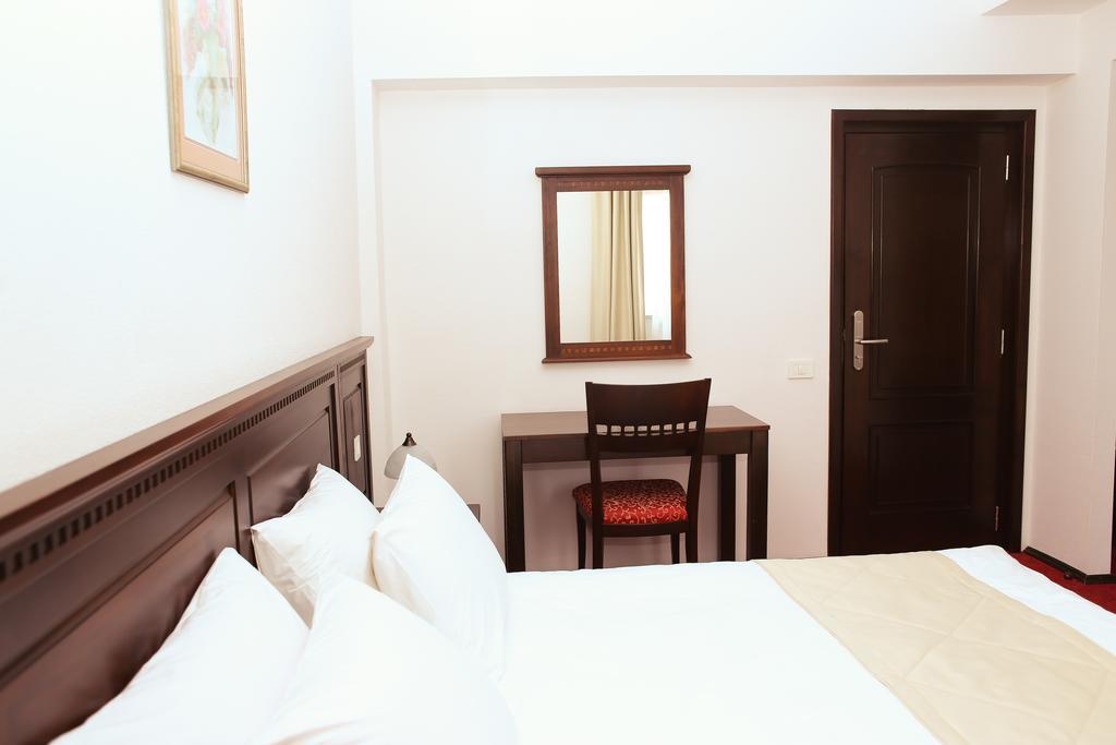 Hotel Bohemia Bacau Ruang foto