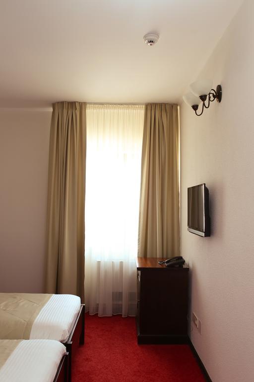 Hotel Bohemia Bacau Ruang foto